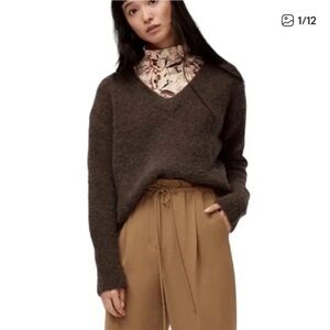 Aritzia Wilfred Marseille Alpaca V-Neck Sweater Auberge Brown Women's size Small